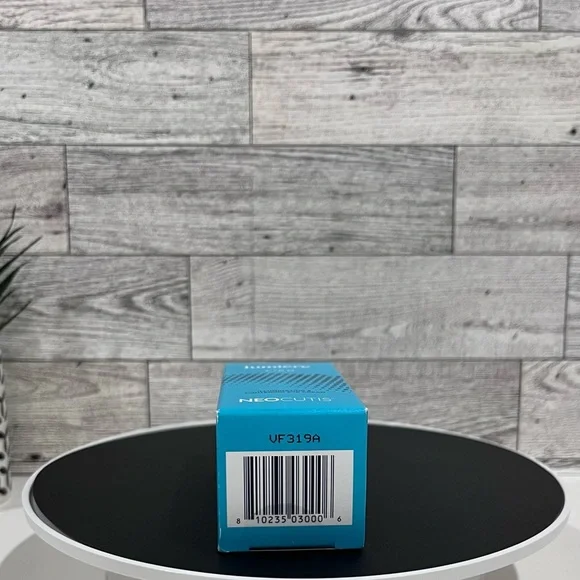 Neocutis Lumière Illuminating & Tightening Eye Cream ➕Neocutis Sun Hat - Picture 6 of 15